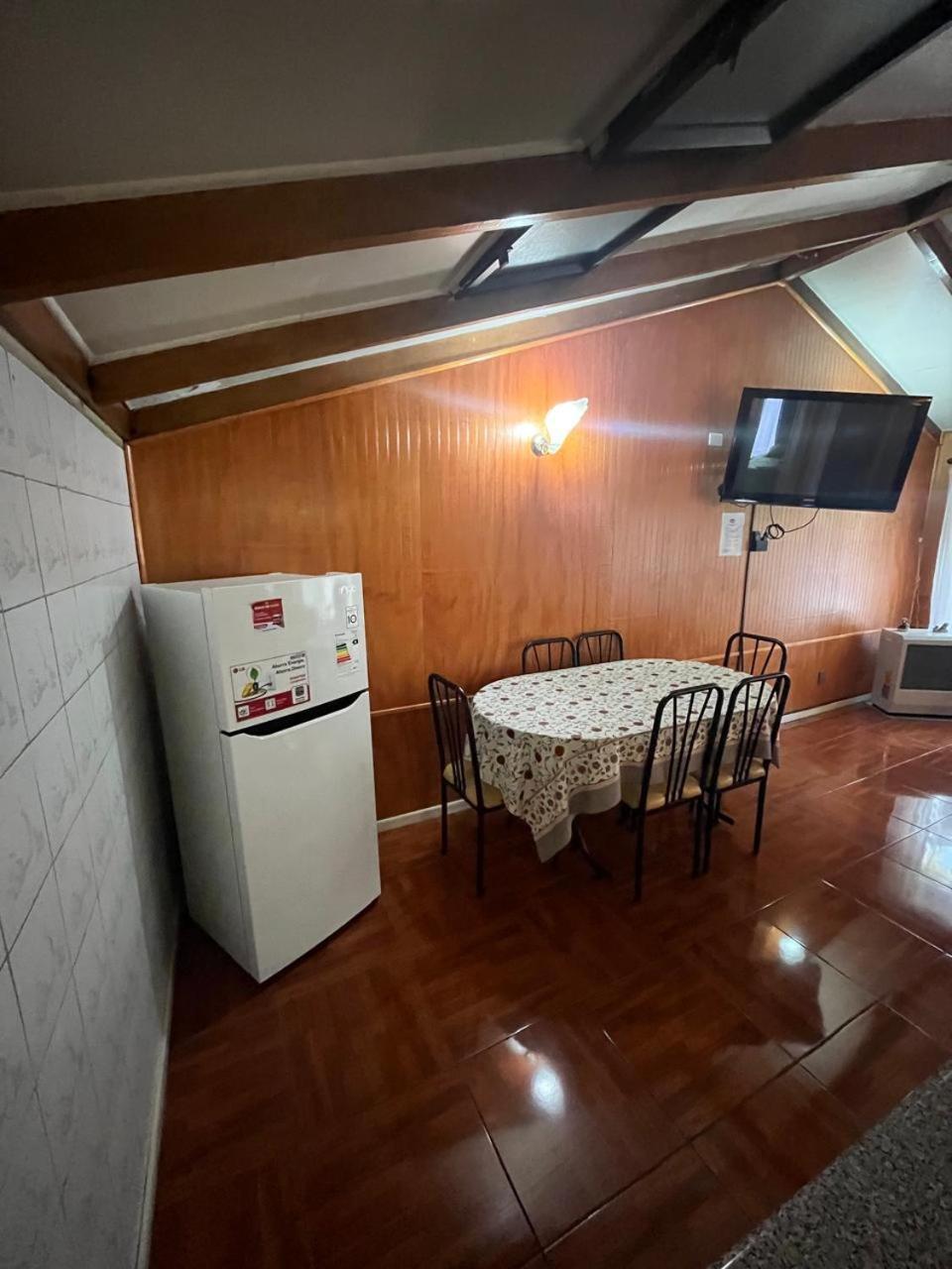 Cabanas Espanol Coyhaique Exterior foto