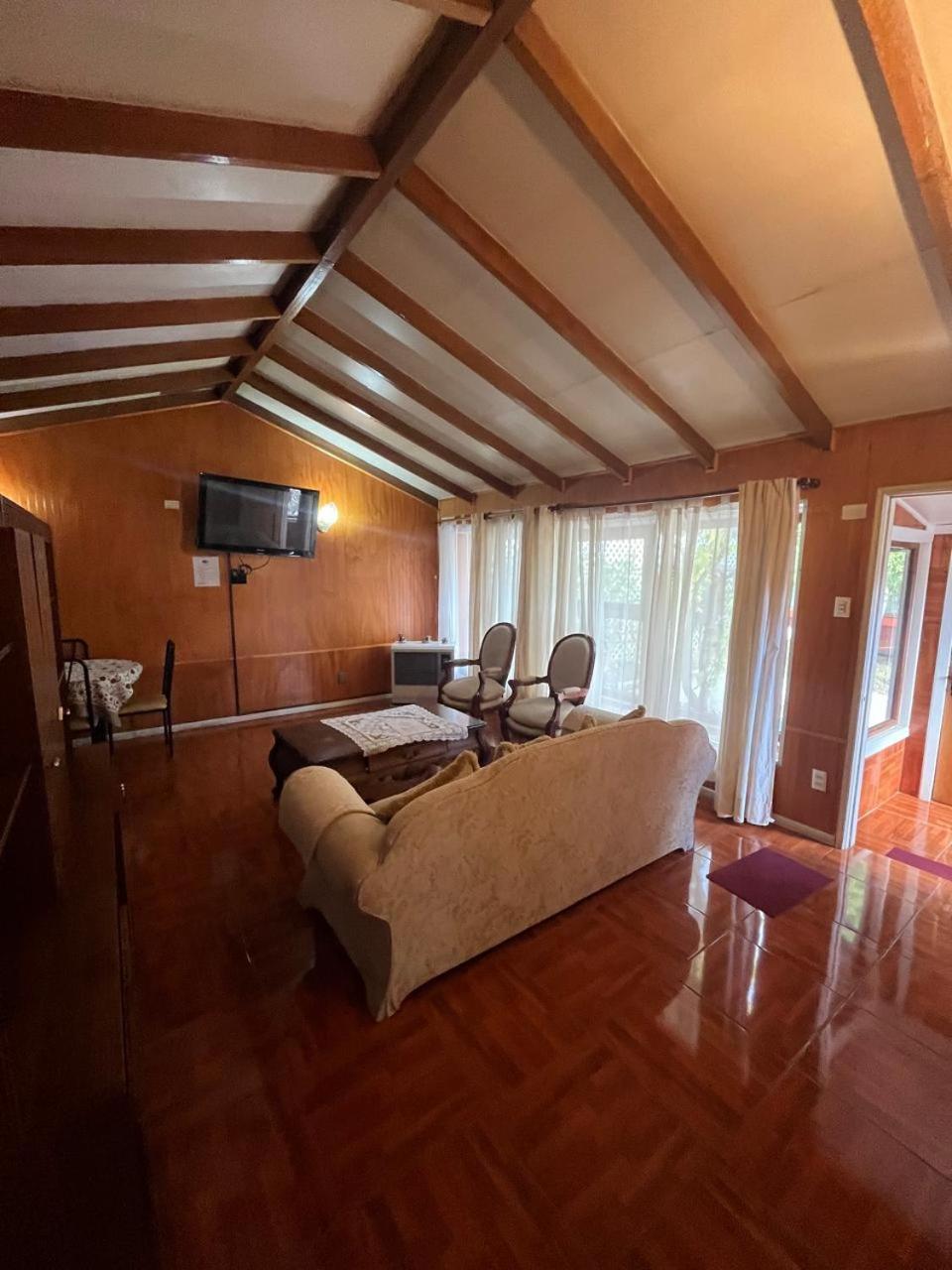 Cabanas Espanol Coyhaique Exterior foto