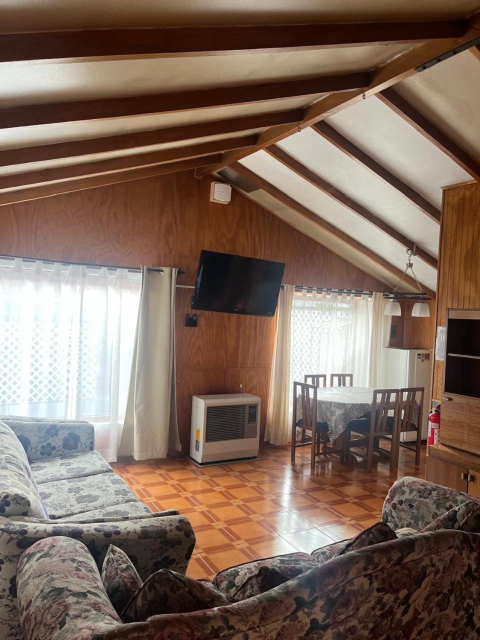 Cabanas Espanol Coyhaique Exterior foto